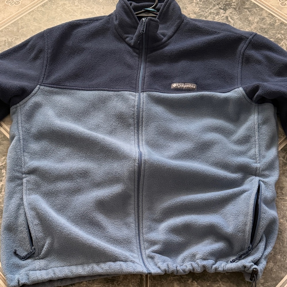 Columbia Navy and Light Blue Two-Tone Fleece Jacket - Picture 3 of 5